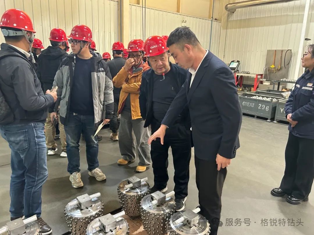 Company_Tour.jpg Company_Tour.jpg